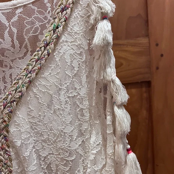 Laurie and Joe Bohemian White Lace Embroidered Tassel Wedding Dress S/M - Picture 8 of 10
